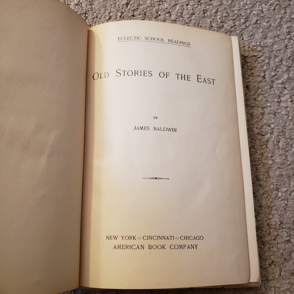Antique religious themed book set - Picture 6 of 12